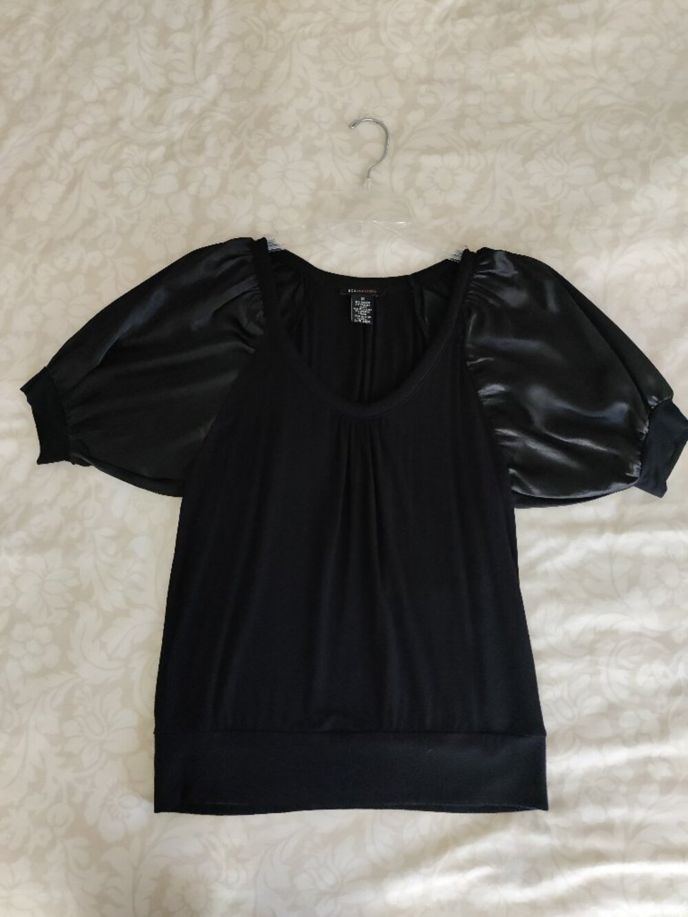 BCBG MaxAzria Viscose Satin-y Sleeves Top Blouse SZ-XS